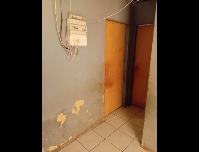 2 BEDROOM HOUSE FOR SALE IN PALM RIDGE EXT 2
